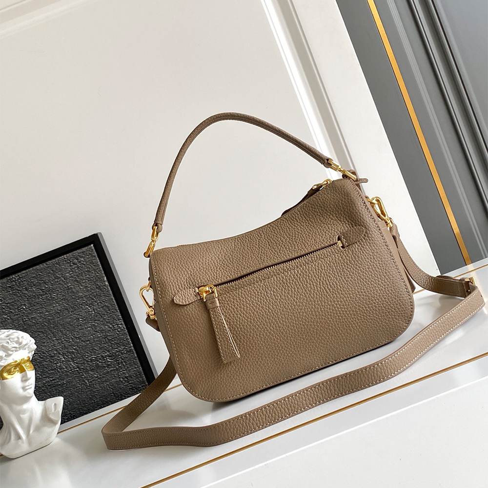 Pra*a Small leather bag(HIGH-END GRADE)