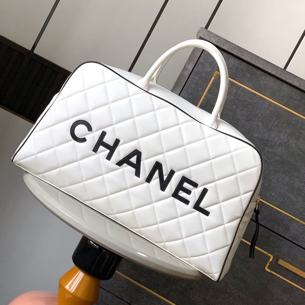 Ch**el Vintage Logo Bowler Bag(HIGH-END GRADE)