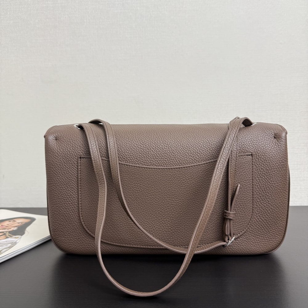 Ch**el Classic Maxi Flapbag(HIGH-END GRADE)