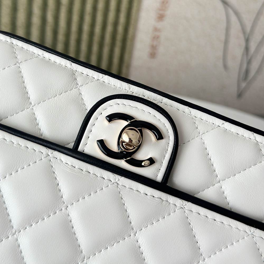 Ch**el Wallet on Chain(HIGH-END GRADE)