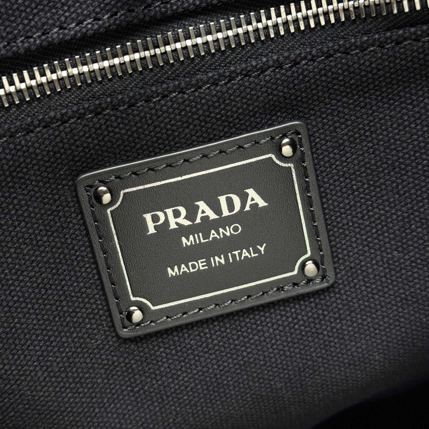 Pra*a Route mini canvas and leather bucket bag(HIGH-END GRADE)