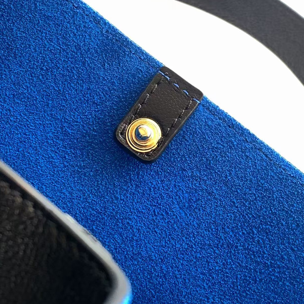 Ce1i*e SMALL CUBE BAG IN S*pPLE CALFSKIN(HIGH-END GRADE)