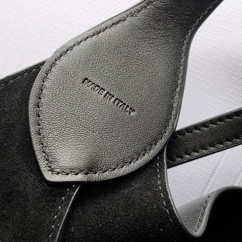 Ce1i*e SMALL HOBO IN S*pPLE SMOOTH CALFSKIN(HIGH-END GRADE)
