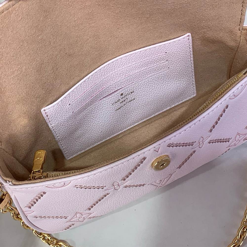 LV Wallet On Chain Ivy