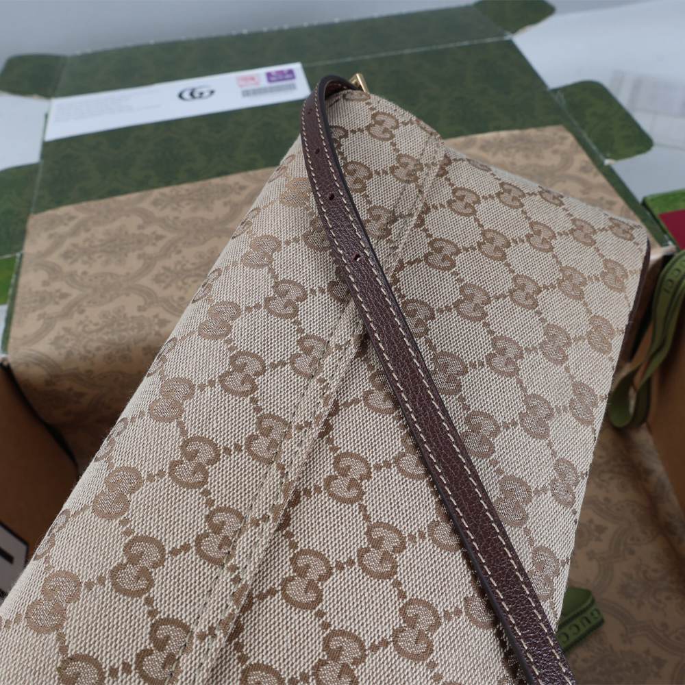 Gvc*1 Madison medium shoulder bag